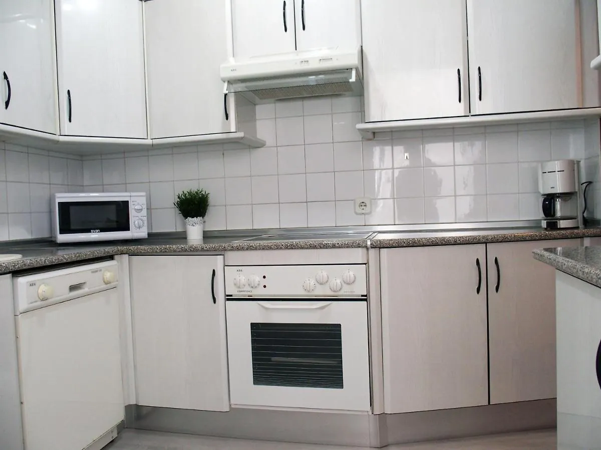 El Piso De Ursula 0*, 아야몬테 스페인